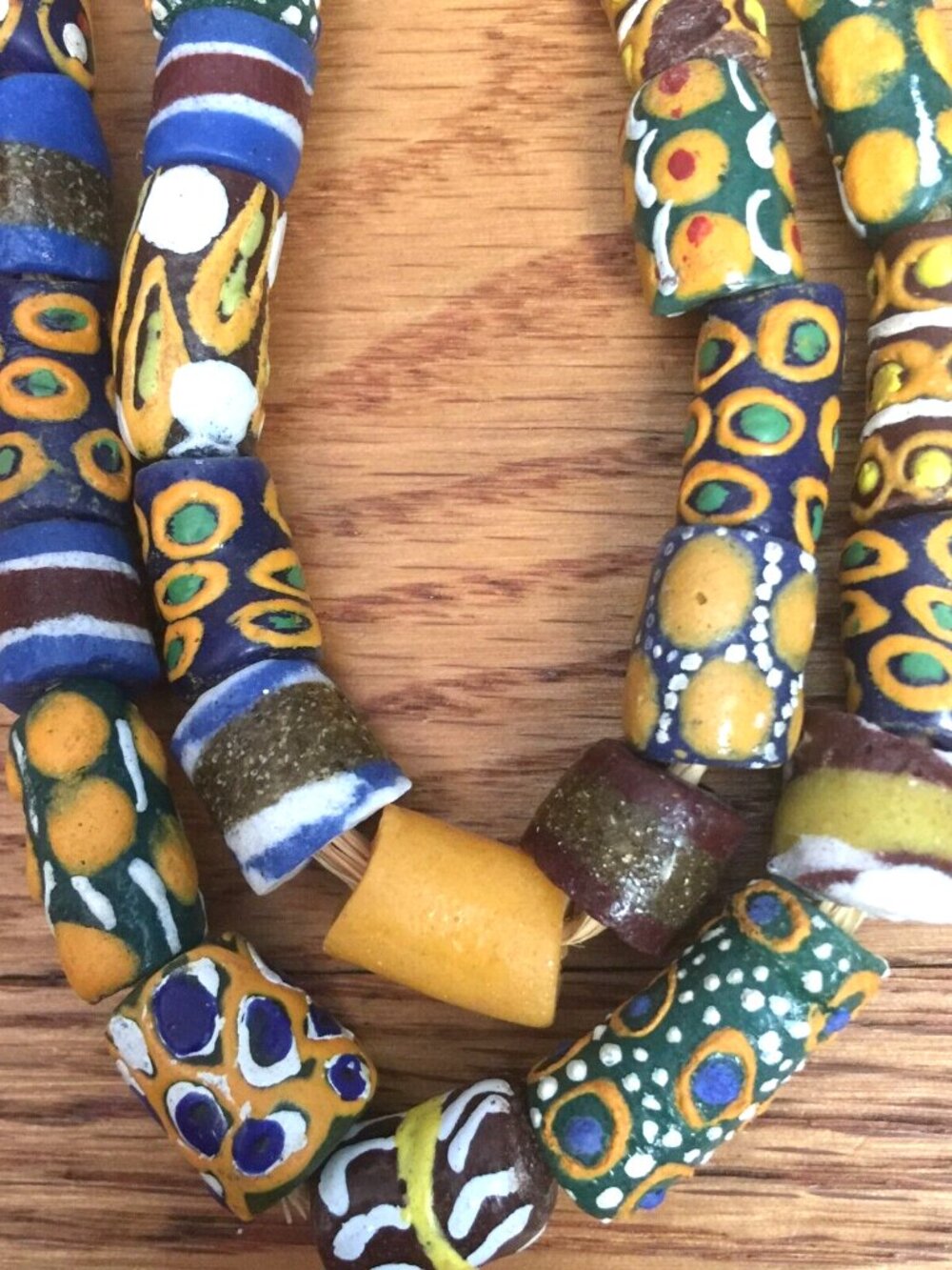 VINTAGE AFRICAN GLASS BEAD NECKLACE TRIBAL HAND-PAINTED MULTICOLOR MADE GHANA
